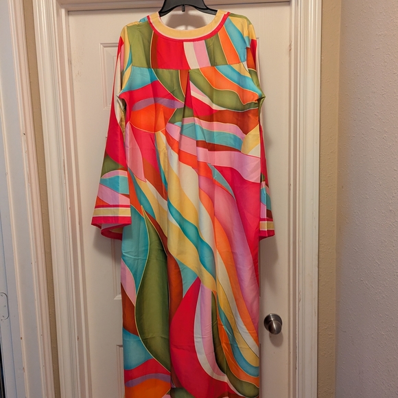 Colorful Geometric Patterned Maxi Dress - Picture 3 of 3